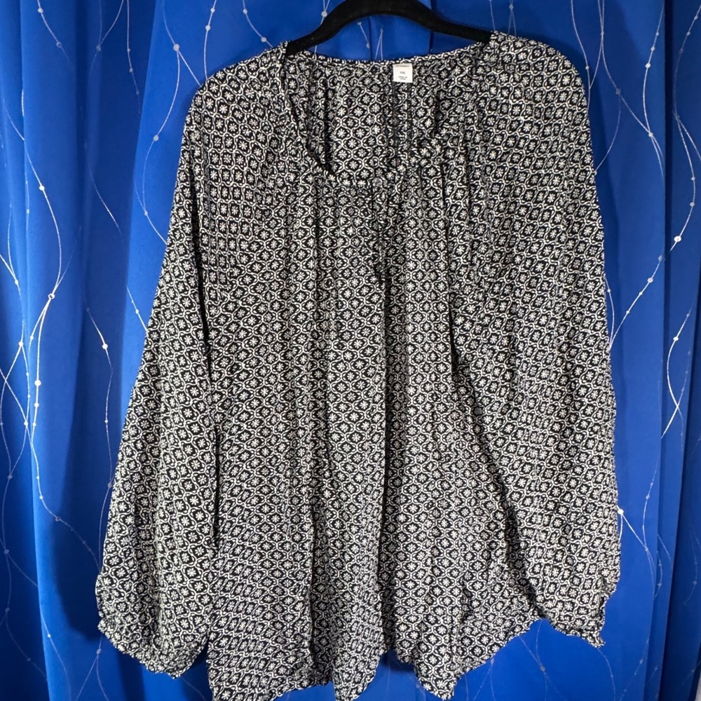 Old Navy‎ Womens Plus XXL Black White Geometric Print Peasant Blouse Long Sleeve